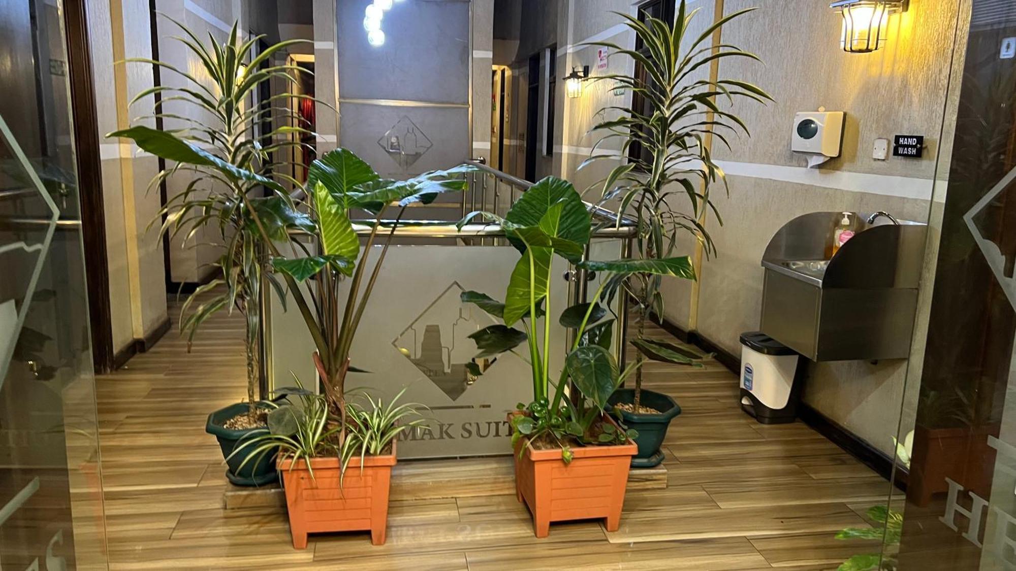Hemak Suites Hotel Nairobi Zewnętrze zdjęcie