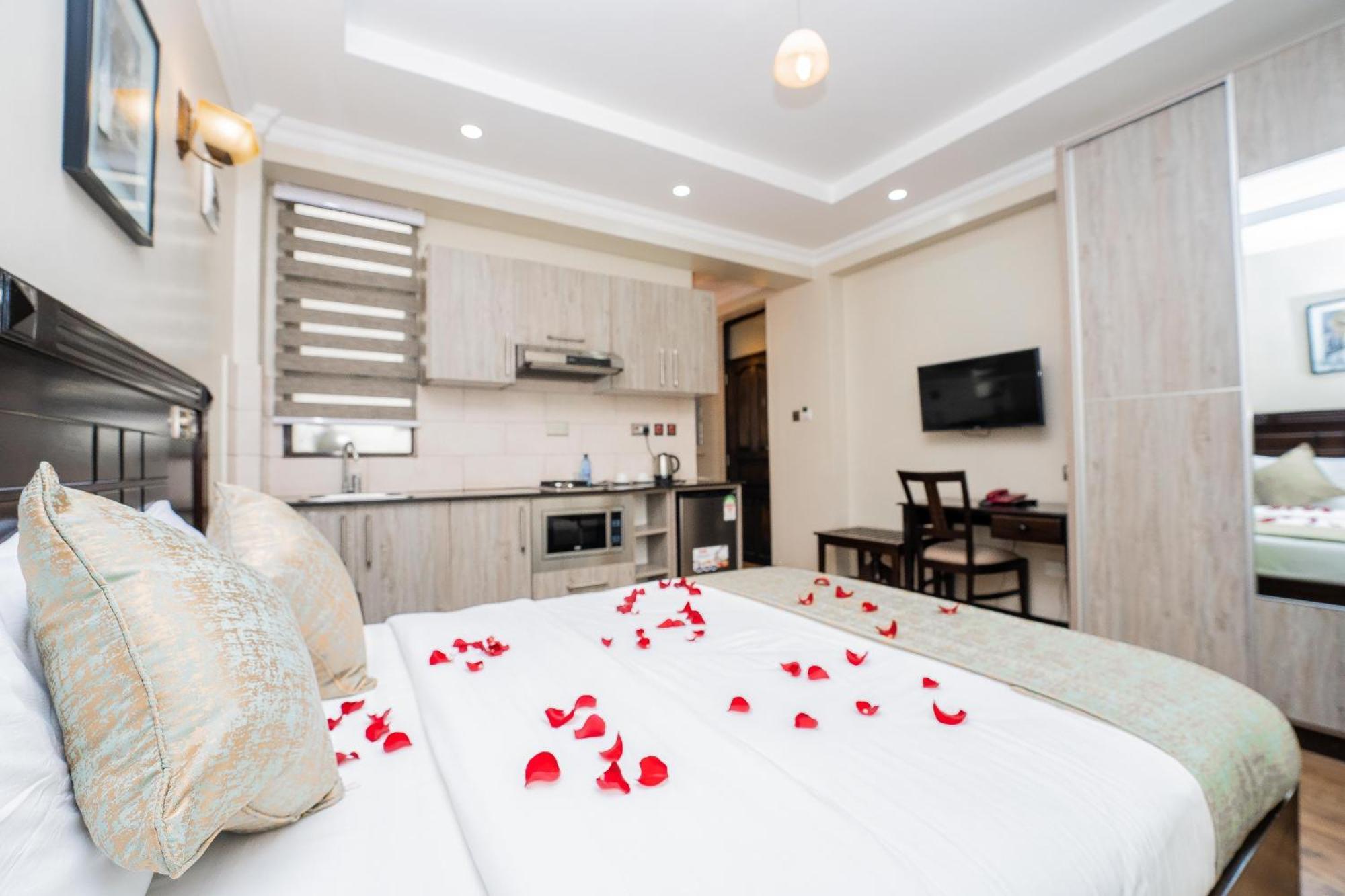 Hemak Suites Hotel Nairobi Zewnętrze zdjęcie