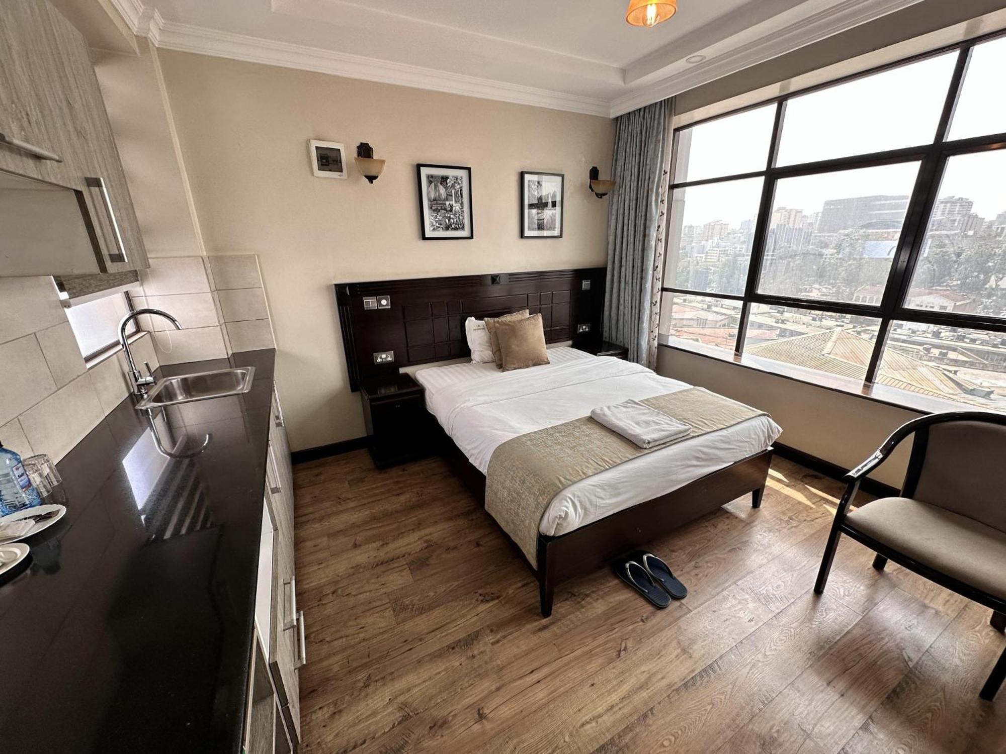 Hemak Suites Hotel Nairobi Zewnętrze zdjęcie