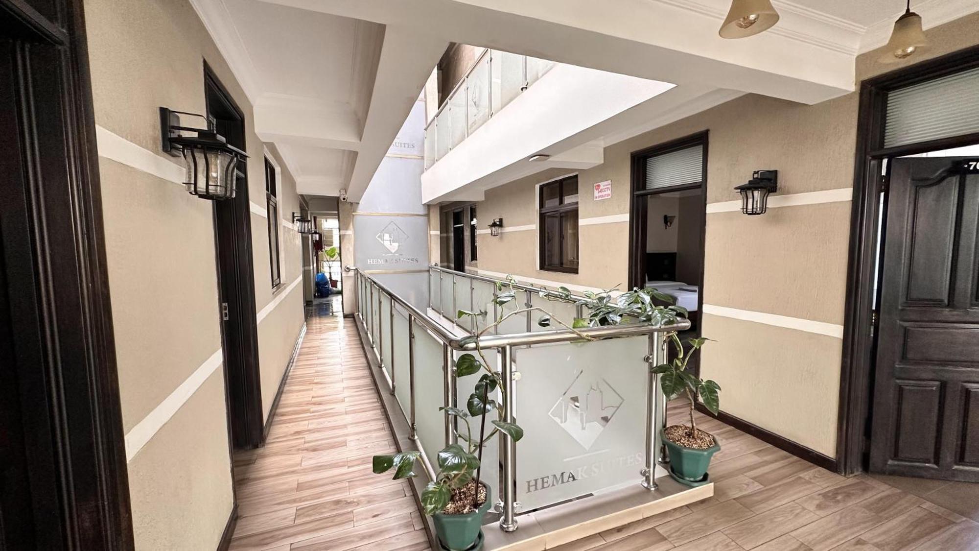 Hemak Suites Hotel Nairobi Zewnętrze zdjęcie